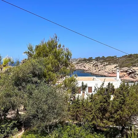 Ferienhaus A 2 Min De La Et Piscine Accessible Cala Tarida (Ibiza)